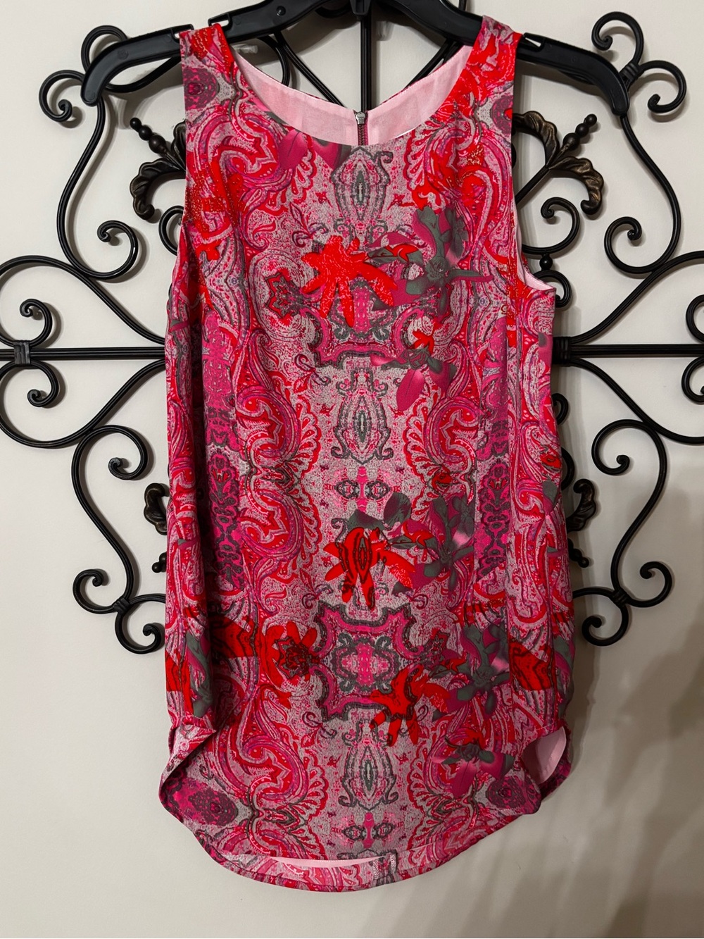 Cabi size XS ladies blouse with pink lining